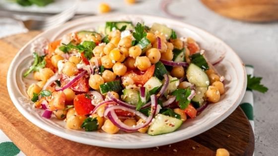 A hearty chickpea salad-8.jpeg