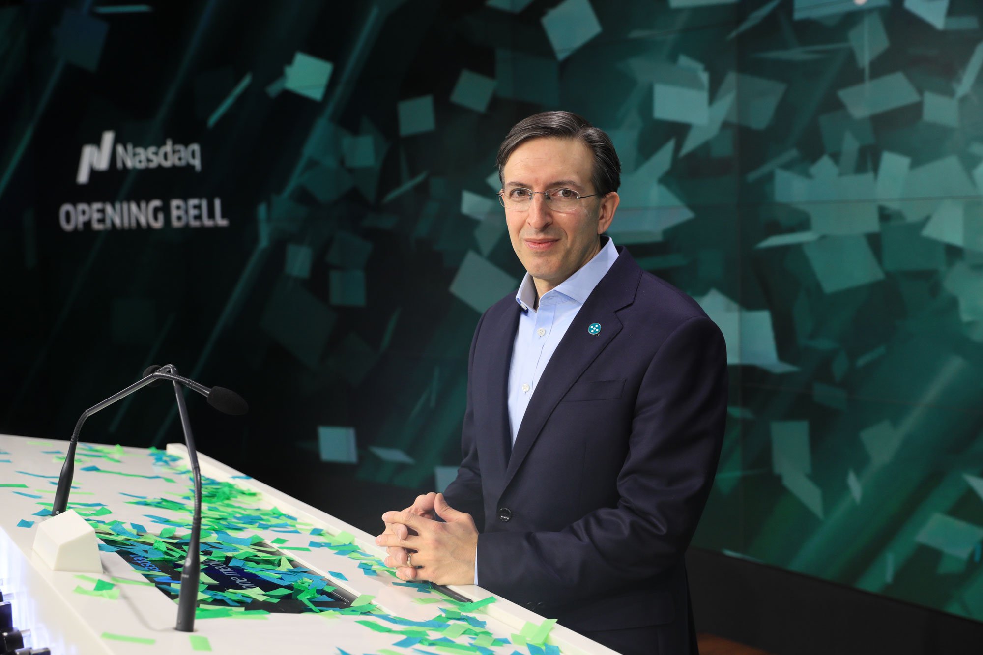 Photo of Amir Dan Rubin, CEO of One Medical, at Nasdaq opening bell IPO ceremony