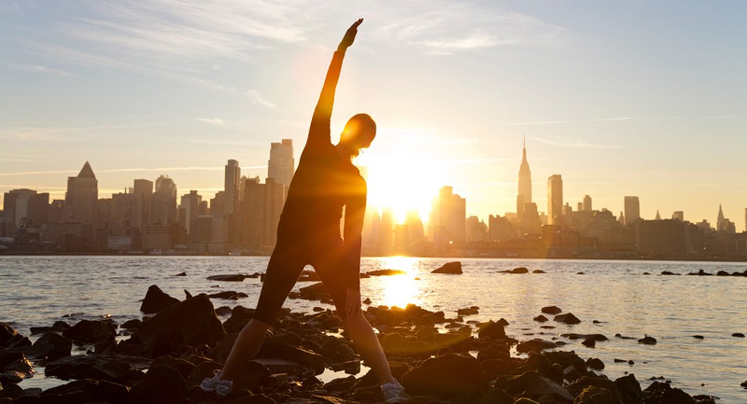 morning-coffee-stretch