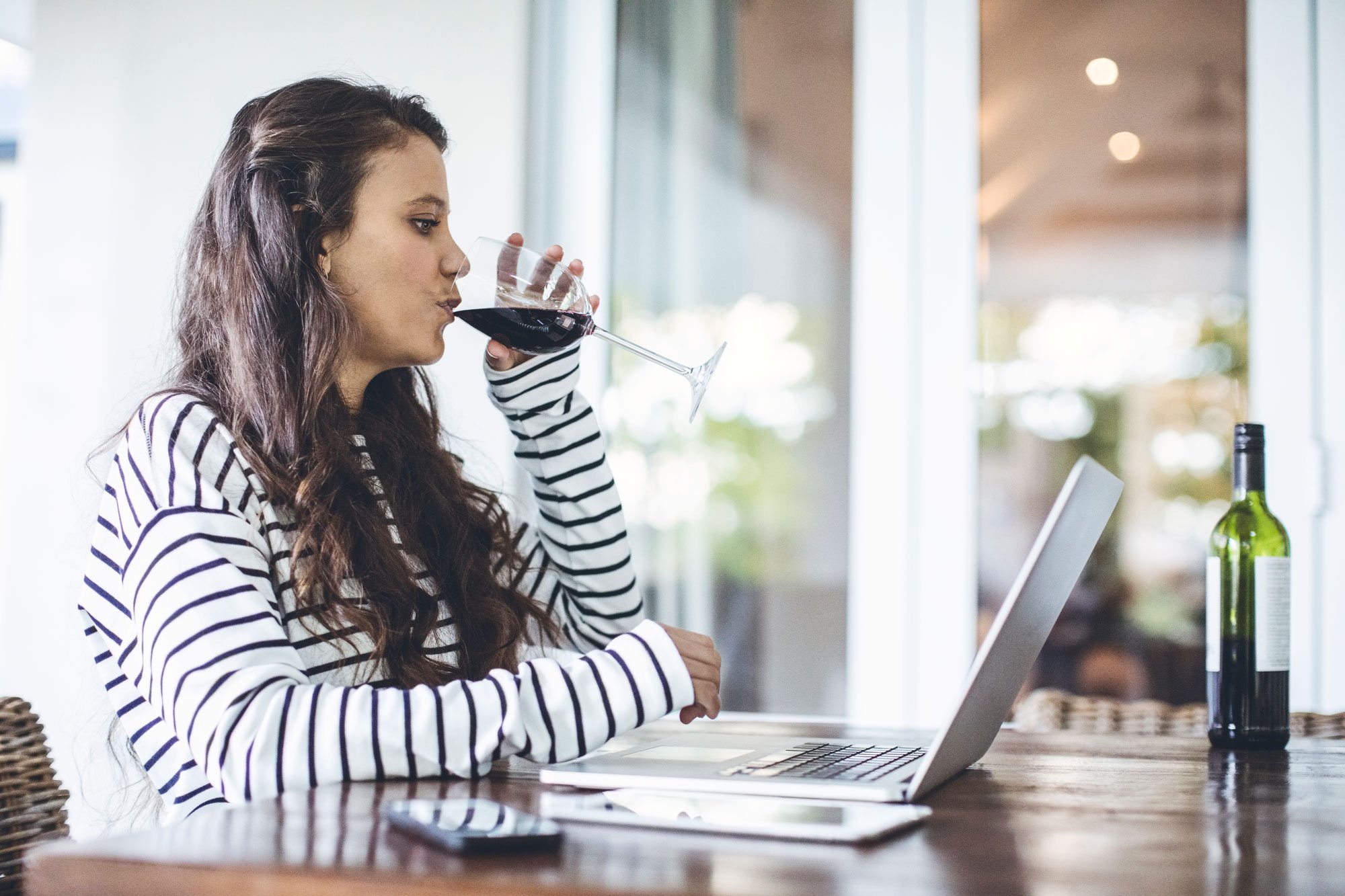 woman-drinking-wine.jpg