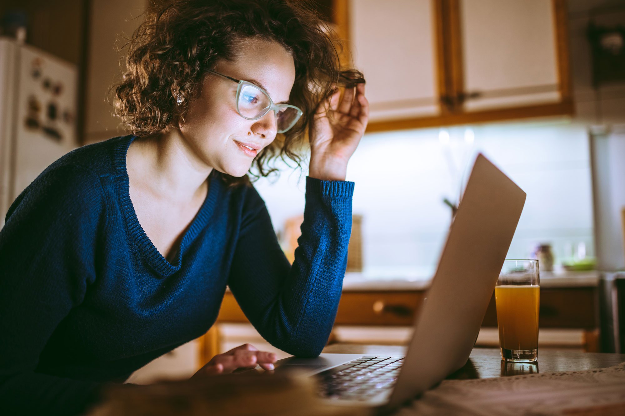 woman-on-computer.jpg